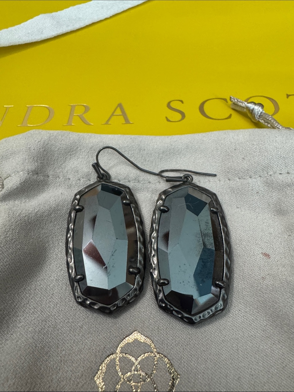 Kendra Scott Rose Gold & Black Earring Collection - Picture 4 of 5
